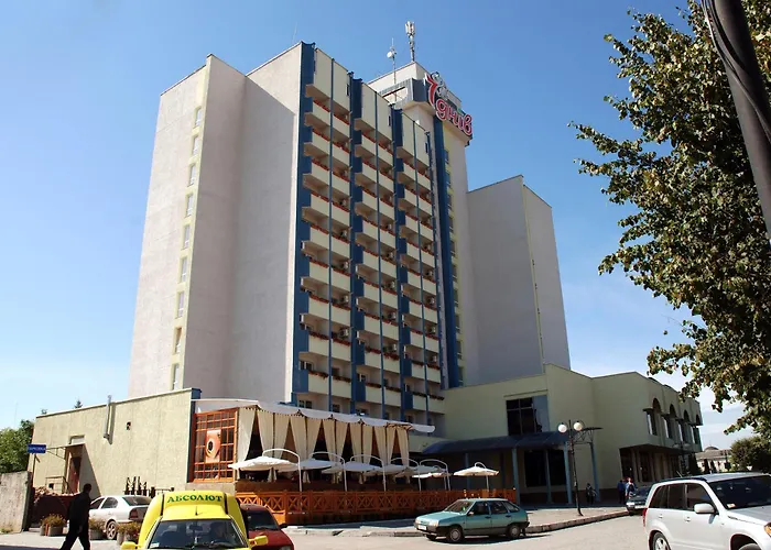 7 Days Kamyanets-PodilskyiГотель