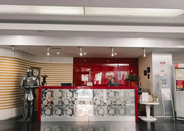 7 Days Kamyanets-PodilskyiГотель